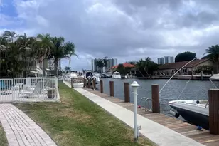 2850 NE 30th St, Fort Lauderdale, FL 33306 - Photo 2