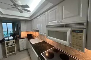 333 NE 21st Ave Unit, Deerfield Beach, FL 33441 - Photo 12