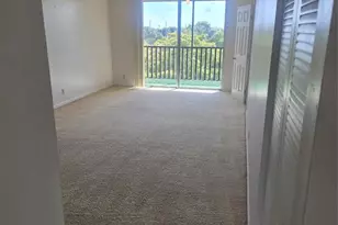 2830 Somerset Dr, Fort Lauderdale, FL 33311 - Photo 4