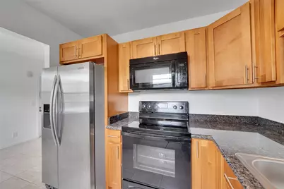 486 Fanshaw L #486, Boca Raton, FL 33434 - Photo 12