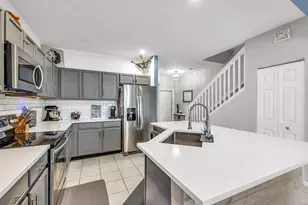 9723 Lago Dr, Boynton Beach, FL 33472 - Photo 6