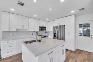 10843 NW 12th Ct, Plantation, FL 33322 - Photo 16