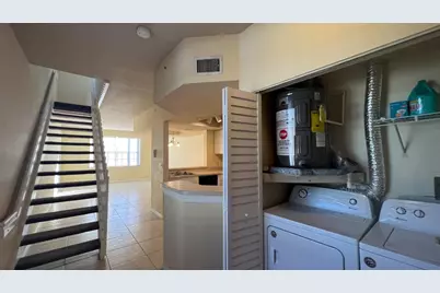 735 SW 148th Avenue #1702, Davie, FL 33325 - Photo 4