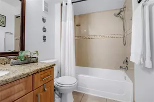 731 Vista Isles Dr, Plantation, FL 33325 - Photo 12