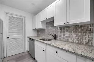 301 Croton Ave, Lantana, FL 33462 - Photo 12