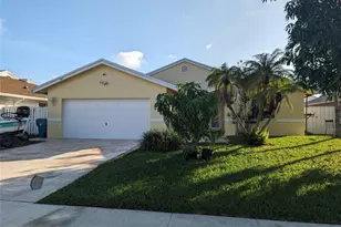 707 SE 3rd Ave, Dania Beach, FL 33004 - Photo 1