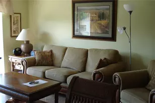 9000 Jacaranda Ln, Plantation, FL 33324 - Photo 6