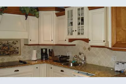 9000 Jacaranda Lane #207, Plantation, FL 33324 - Photo 4