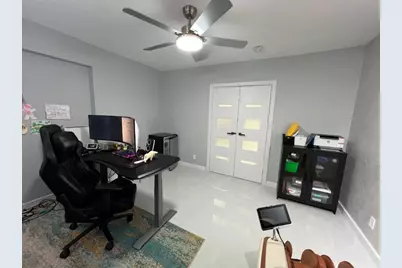 1042 Tyler Street, Hollywood, FL 33019 - Photo 8