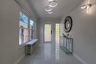 1042 Tyler St, Hollywood, FL 33019 - Photo 4