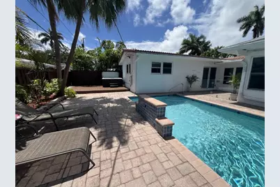 1042 Tyler Street, Hollywood, FL 33019 - Photo 2