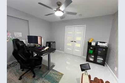 1042 Tyler Street, Hollywood, FL 33019 - Photo 8