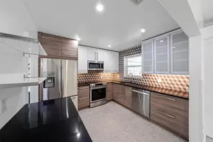 615 N 32nd Ave, Hollywood, FL 33021 - Photo 8