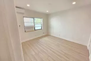 560 NE 15th Ave, Fort Lauderdale, FL 33301 - Photo 16