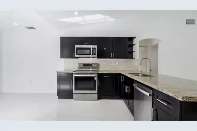 1811 SW 124th Way, Miramar, FL 33027 - Photo 10