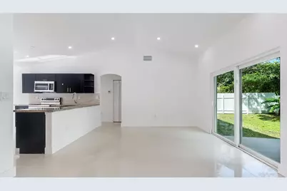 1811 SW 124th Way, Miramar, FL 33027 - Photo 6