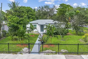1005 NW 123rd St, North Miami, FL 33168 - Photo 2