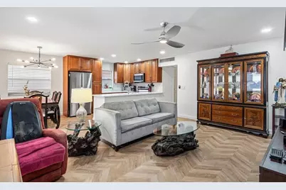 156 Seville #G, Delray Beach, FL 33446 - Photo 4