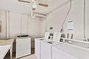 9470 Poinciana Pl, Davie, FL 33324 - Photo 20