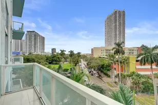 1900 N Bayshore Dr, Miami, FL 33132 - Photo 20