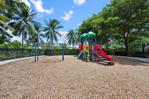 10295 Trianon Pl, Wellington, FL 33449 - Photo 24