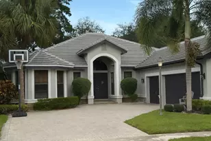10295 Trianon Pl, Wellington, FL 33449 - Photo 2