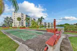 121 SE 3rd Ave, Dania Beach, FL 33004 - Photo 28