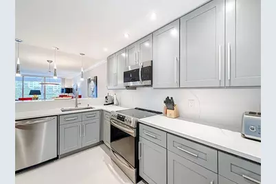 545 Oaks Lane #410, Pompano Beach, FL 33069 - Photo 14