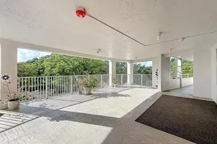 545 Oaks Ln, Pompano Beach, FL 33069 - Photo 6