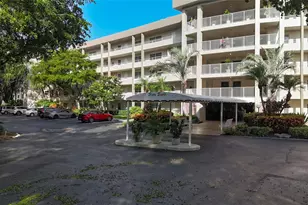 545 Oaks Ln, Pompano Beach, FL 33069 - Photo 84