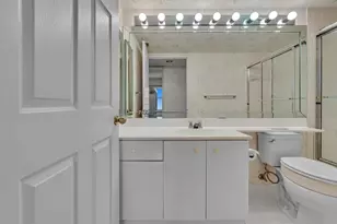 7377 Granville Dr, Fort Lauderdale, FL 33321 - Photo 40