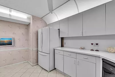 7377 Granville Drive #311, Fort Lauderdale, FL 33321 - Photo 12