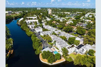 658 Kensington Place #11B, Wilton Manors, FL 33305 - Photo 1