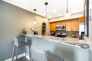 658 Kensington Pl, Wilton Manors, FL 33305 - Photo 6