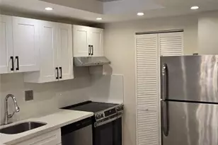 8000 S Colony Cir, Tamarac, FL 33321 - Photo 4