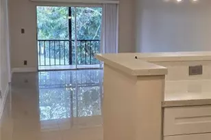 8000 S Colony Cir, Tamarac, FL 33321 - Photo 18