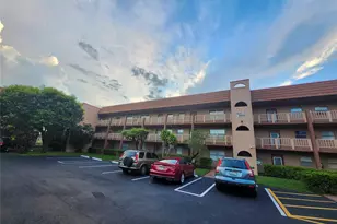 9661 Sunrise Lakes Blvd, Sunrise, FL 33322 - Photo 2