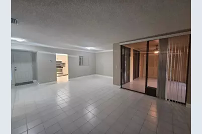 2738 S Carambola Circle #1913, Pompano Beach, FL 33066 - Photo 6