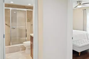 811 W Oakland Park Blvd, Oakland Park, FL 33311 - Photo 14