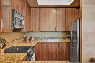 2601 NE 14th Ave, Wilton Manors, FL 33334 - Photo 12