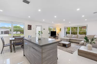 1409 NE 2nd Avenue, Fort Lauderdale, FL 33304 - Photo 8