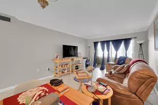 8861 Sunrise Lakes Blvd, Sunrise, FL 33322 - Photo 24