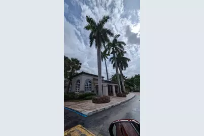 9919 Nob Hill Lane #9919, Sunrise, FL 33351 - Photo 2