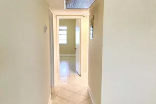 3032 Exeter B Unit, Boca Raton, FL 33434 - Photo 14