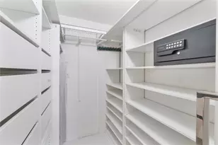 119 NE 19th Ct, Wilton Manors, FL 33305 - Photo 8