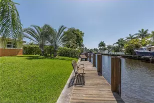 160 SE 12th St, Pompano Beach, FL 33060 - Photo 20