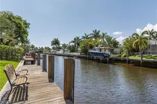 160 SE 12th St, Pompano Beach, FL 33060 - Photo 22