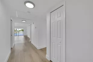 2801 N Palm Aire Dr, Pompano Beach, FL 33069 - Photo 4