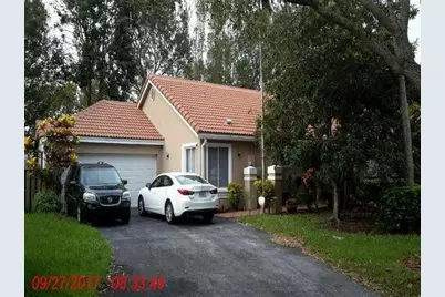 10084 NW 2nd Street, Plantation, FL 33324 - Photo 1