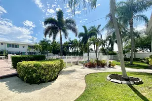 1821 NE 62nd St, Fort Lauderdale, FL 33308 - Photo 20